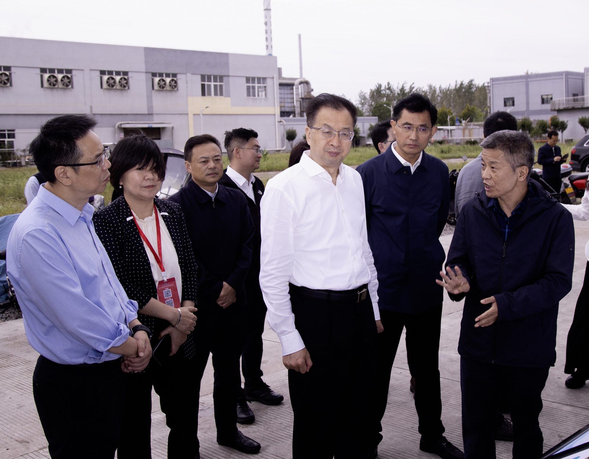 從“單一產(chǎn)品”到“產(chǎn)業(yè)集群” | 湖南萌恒迎來工信部調研組實地考察